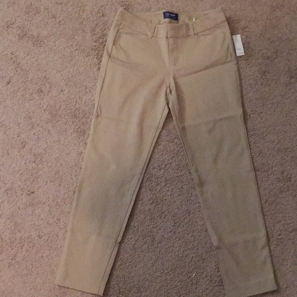 Old Navy Pants - 👖Old navy pixie pants👖